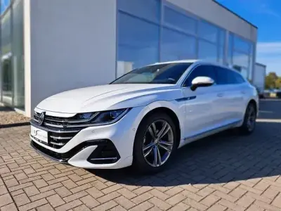 Usata VW Arteon R-line 193 CV (141 kW) 2024 Bianco Berlina
