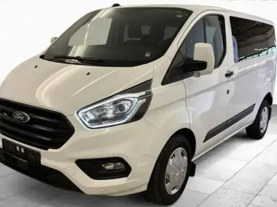 Gebraucht Ford Transit Custom 170 PS (125 kW) 2021 Frozen white Van
