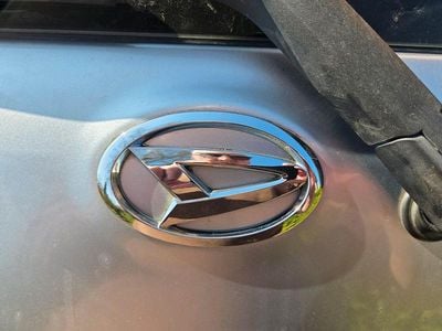 Gebraucht Daihatsu Cuore 69 PS (50 kW) 2009 Silber Kleinwagen