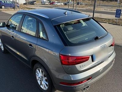 Gebraucht Audi Q3 Ambiente 150 PS (110 kW) 2016 Grau SUV