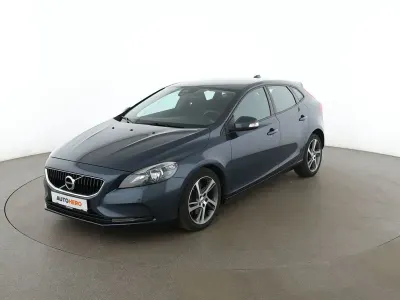 Gebraucht Volvo V40 Kinetic 152 PS (111 kW) 2017 Blau Kombi