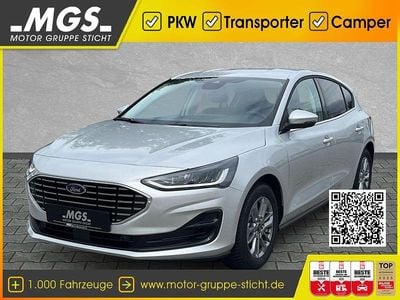 Moondust silver metallic Neu 2025 Ford Focus Titanium Limousine | 26.499 € (Superpreis)