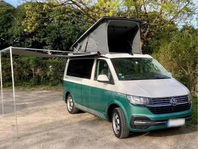 Używany VW California Beach 150 KM (110 kW) 2022 Zielony Van