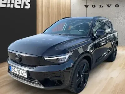 Usata Volvo EX40 Plus 185 kW (252 CV) 2026 Nero SUV