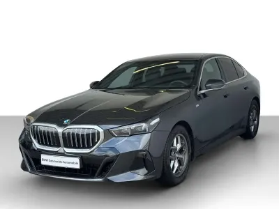 Gebraucht BMW 520 M Sport 197 PS (144 kW) 2024 Grau Limousine