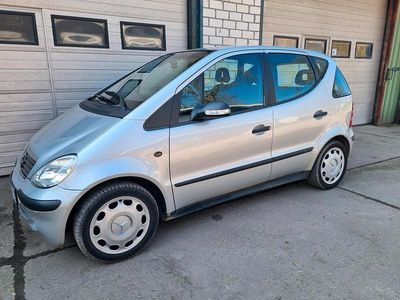 Usata Mercedes A140 Classic 81 CV (59 kW) 2004 Argento Utilitaria