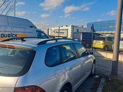 Gebraucht VW Golf VI 105 PS (77 kW) 2010 Silber Kleinwagen