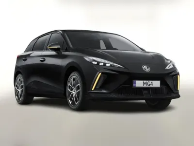 Neu MG MG4 EV Luxury 125 kW (170 PS) 2026 Pebble black metallic Kleinwagen