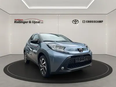 Gebraucht Toyota Aygo X 72 PS (52 kW) 2025 Grau SUV