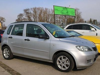 Gebraucht Mazda 2 Comfort 75 PS (55 kW) 2004 Silber Kleinwagen