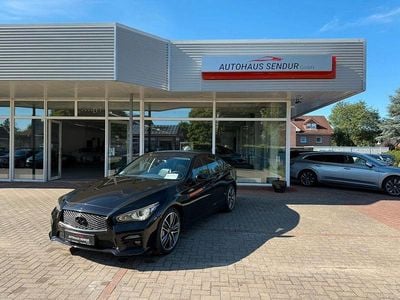 Schwarz Gebraucht 2016 Infiniti Q50 Premium Limousine | 16.990 €