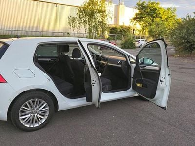 Gebraucht VW Golf VII 86 PS (63 kW) 2015 Weiß Kleinwagen