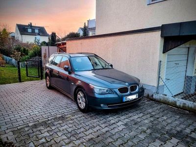 Gebraucht BMW 520 177 PS (130 kW) 2010 Grau Kombi