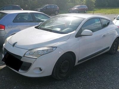 Gebraucht Renault Mégane III 110 PS (80 kW) 2009 Weiß Coupé