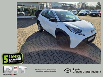 Gebraucht Toyota Aygo X X-play 72 PS (52 kW) 2023 Schneeweiß SUV