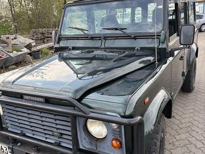Second-hand Land Rover Defender 122 CP (89 kW) 2003 Verde Break
