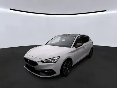 Gebraucht Seat Leon FR-Line 150 PS (110 kW) 2022 "nevada" weiss (weiß) Limousine
