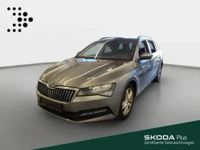 Gebraucht Skoda Superb Ambition 200 PS (147 kW) 2022 Graphitegrau metallic Kombi