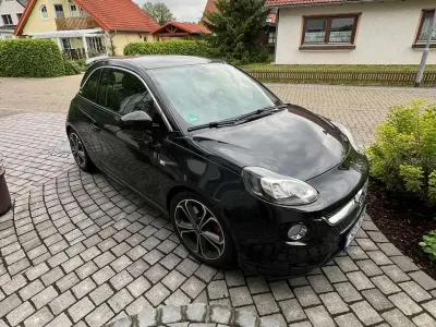 Gebraucht Opel Adam S 150 PS (110 kW) 2016 Schwarz Kleinwagen