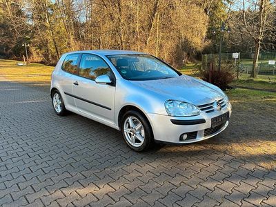 Gebraucht VW Golf V 90 PS (66 kW) 2004 Silber Kleinwagen