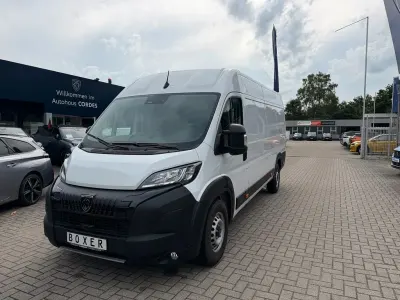 Gebraucht Peugeot Boxer 140 PS (102 kW) 2025 Weiß Van