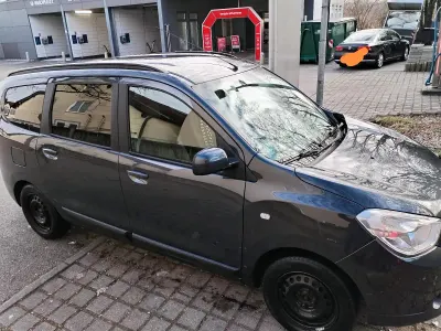 Gebraucht Dacia Lodgy 120 PS (88 kW) 2013 Andere farben Van / Kleinbus