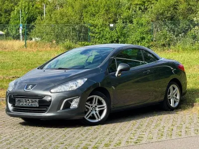 Gebraucht Peugeot 308 CC Access 120 PS (88 kW) 2012 Grau Cabrio