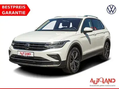 Gebraucht VW Tiguan Active 150 PS (110 kW) 2021 Oryxweiß perlmutteffekt SUV