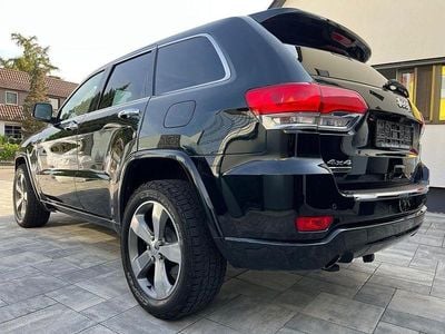 Gebraucht Jeep Grand Cherokee Overland 250 PS (183 kW) 2016 Grün SUV