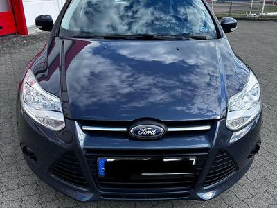 Gebraucht Ford Focus Titanium 116 PS (85 kW) 2013 Blau Kombi