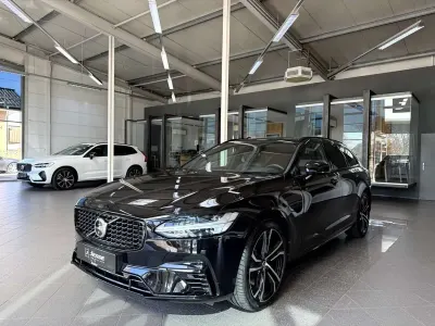 Gebraucht Volvo V90 R-Design 341 PS (250 kW) 2021 Onyx black / metallic (metallic) Kombi