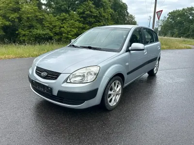 Brugt Kia Rio 97 HK (71 kW) 2008 Sølv Hatchback