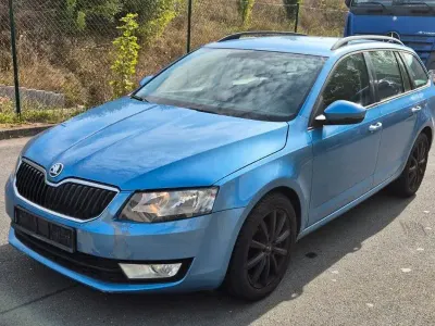 Gebraucht Skoda Octavia Ambition 110 PS (80 kW) 2015 Blau Kombi