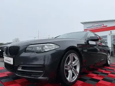 Gebraucht BMW 520 Comfort Edition 190 PS (139 kW) 2015 Grau Kombi
