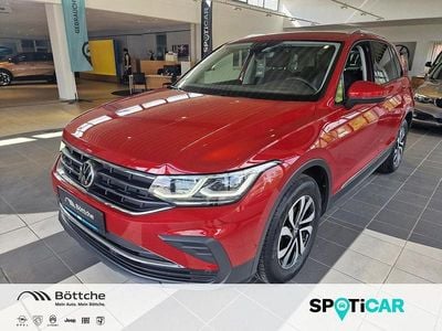 Gebraucht VW Tiguan Active 131 PS (96 kW) 2021 Kings red metallic SUV