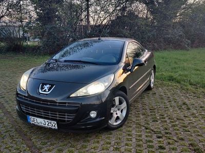 Gebraucht Peugeot 207 CC 111 PS (81 kW) 2012 Schwarz Cabrio