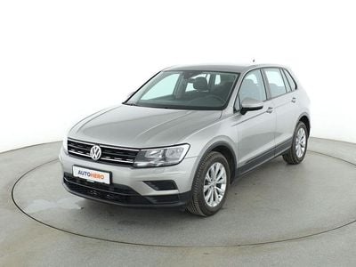 Usado VW Tiguan Trendline 150 CV (110 kW) 2017 Gris SUV