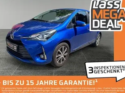 Gebraucht Toyota Yaris Club 111 PS (81 kW) 2019 Blau Limousine