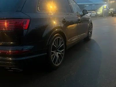 Gebraucht Audi SQ7 435 PS (319 kW) 2018 Schwarz SUV