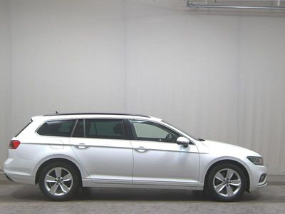 Weiss Gebraucht 2021 VW Passat Business Limousine | 21.480 € (Superpreis)