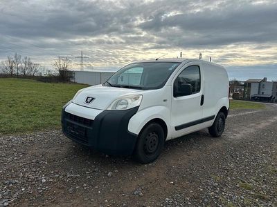 Weiß Gebraucht 2011 Peugeot Bipper Van / Kleinbus | 2.300 €
