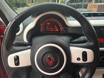 Gebraucht Renault Twingo 71 PS (52 kW) 2015 Rot Kleinwagen