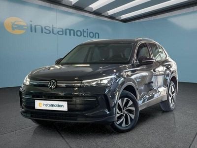 Gebraucht VW Tiguan 193 PS (141 kW) 2024 Grau SUV