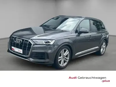 Używany Audi Q7 Ambiente 340 KM (250 kW) 2022 Szary SUV