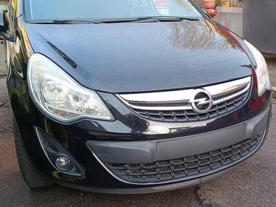 Usata Opel Corsa 85 CV (62 kW) 2011 Nero Utilitaria
