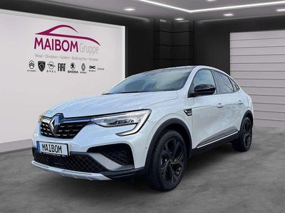 Gebraucht Renault Arkana Bose Edition 158 PS (116 kW) 2023 Kyanitweiß SUV