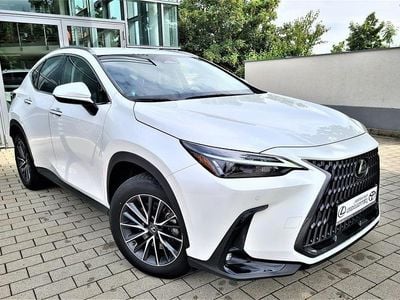 Titaniumweiß metallic Gebraucht 2022 Lexus NX450h+ Business Edition SUV | 46.890 € (Fairer Preis)