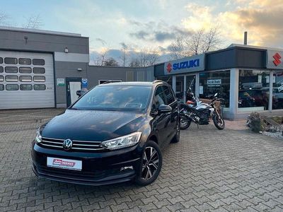 Schwarz Gebraucht 2023 VW Touran Comfortline Van / Kleinbus | 29.698 € (Fairer Preis)