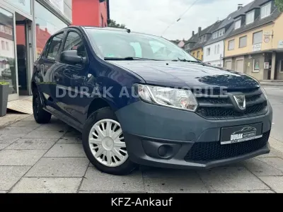 Gebraucht Dacia Sandero Essentiel 75 PS (55 kW) 2015 Blau Limousine