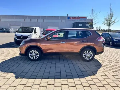 Gebraucht Nissan X-Trail Visia 131 PS (96 kW) 2015 Orange SUV